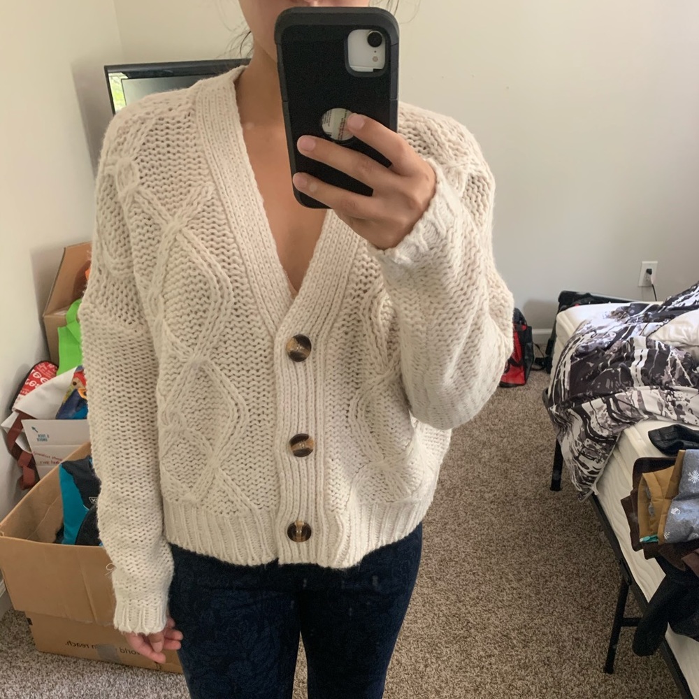 Chunky knit cardigan